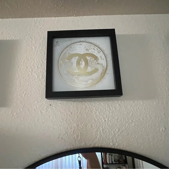 Elegant Black and Gold CHANEL Wall Decor Set - Picture 8 of 9
